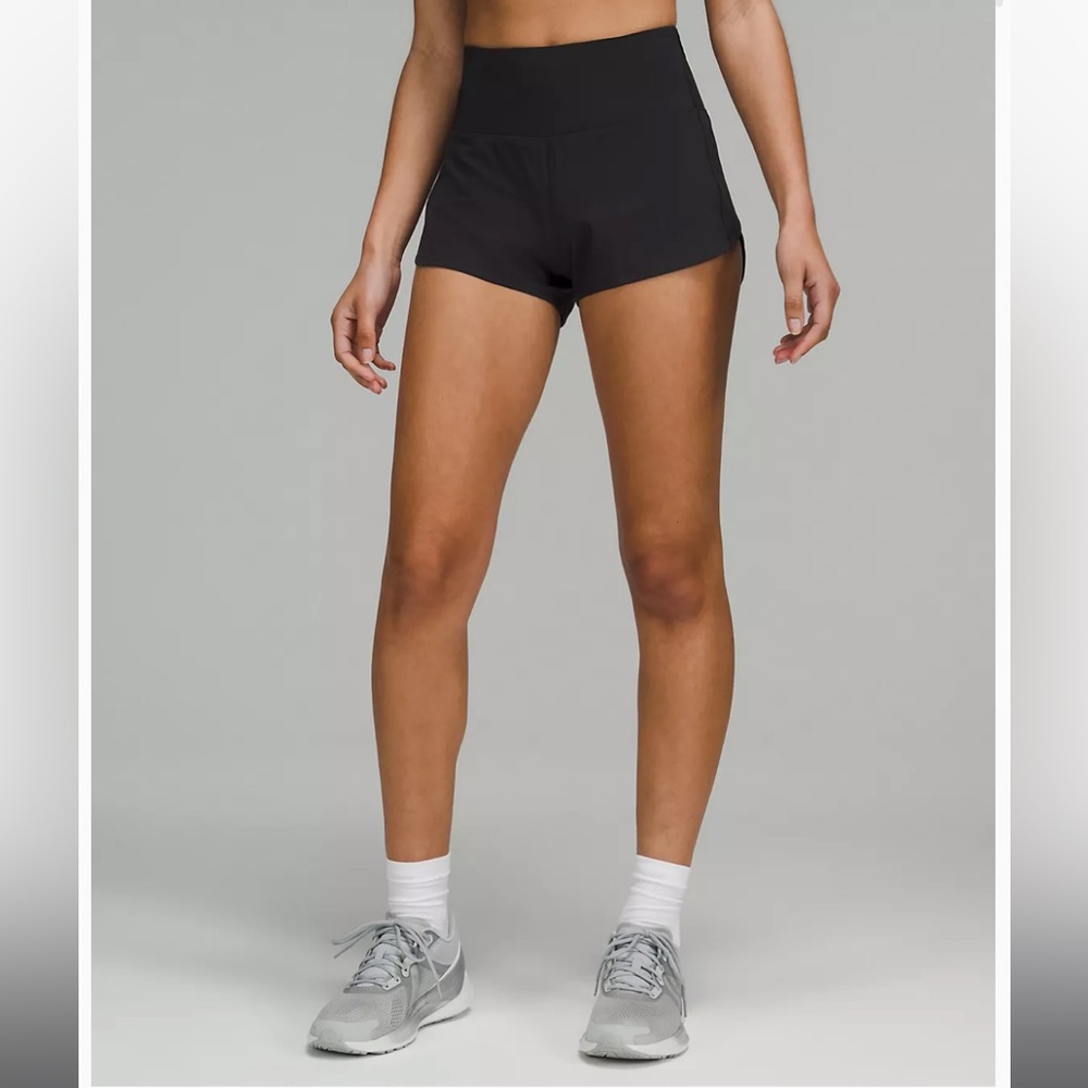 Lululemon Speed Up High Rise 2.5” lined short - size 6